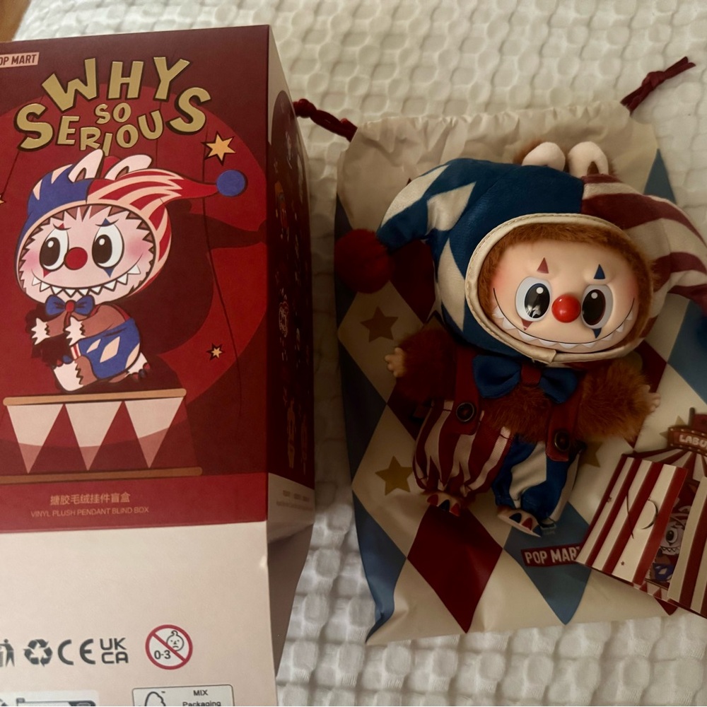 POP MART WHY SO SERIOUS JUGGLING CLOWN LABUBU VINYL PLUSH PENDANT - Picture 2 of 2